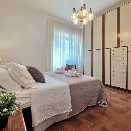 Pochi Passi Dal Mareampia Casa & Cortile Privato