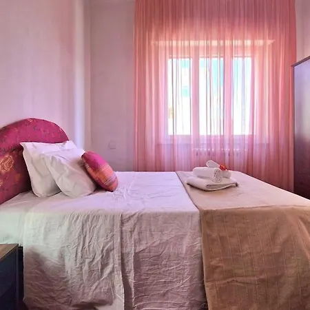 Pochi Passi Dal Mareampia Casa & Cortile Privato Apartment *