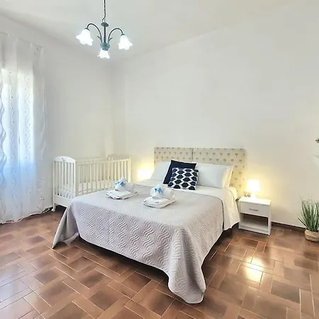Pochi Passi Dal Mareampia Casa & Cortile Privato * Porto SantʼElpidio