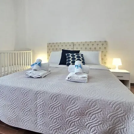 Apartment Pochi Passi Dal Mareampia Casa & Cortile Privato *